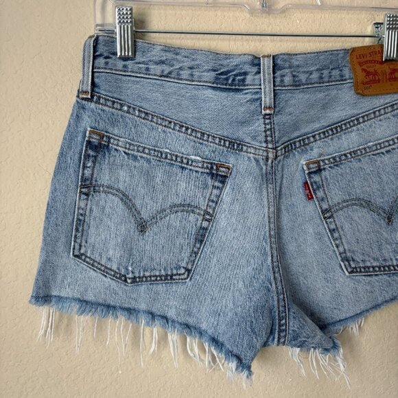 Levi's 501 High Rise Button Fly Distressed Frayed Hem Denim Shorts - Picture 5 of 10